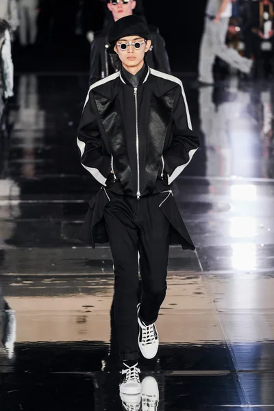 Look 76